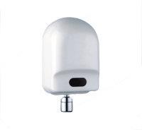 自动洗手器120